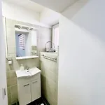 In The Center Apartment *