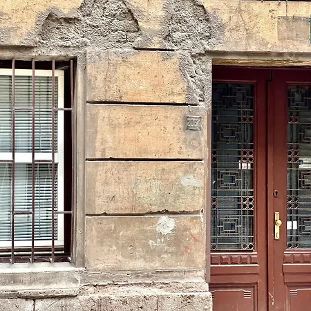 In The Center Apartment *