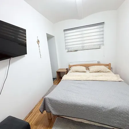 In The Center Apartment *